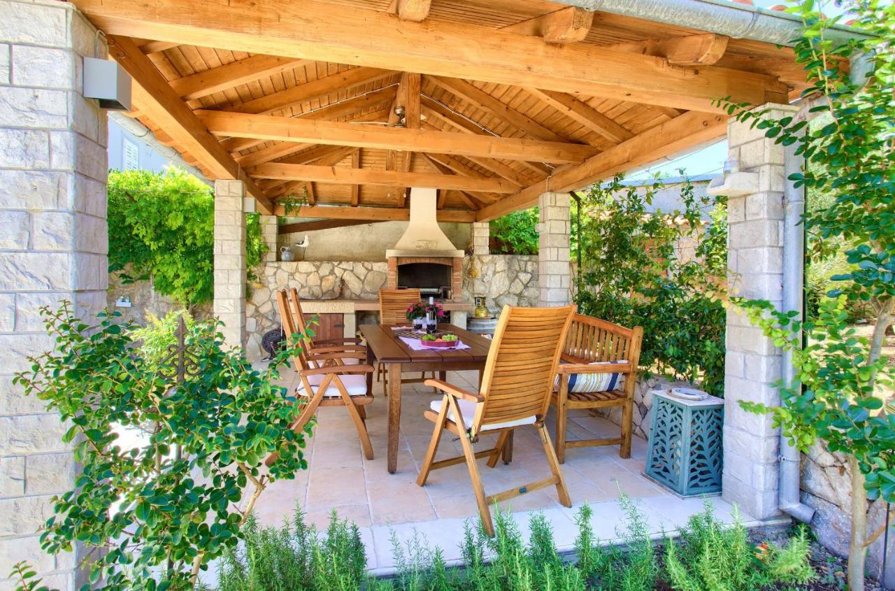 Holiday Home Lavanda Kornić Esterno foto