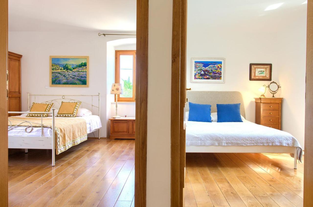 Holiday Home Lavanda Kornić Esterno foto