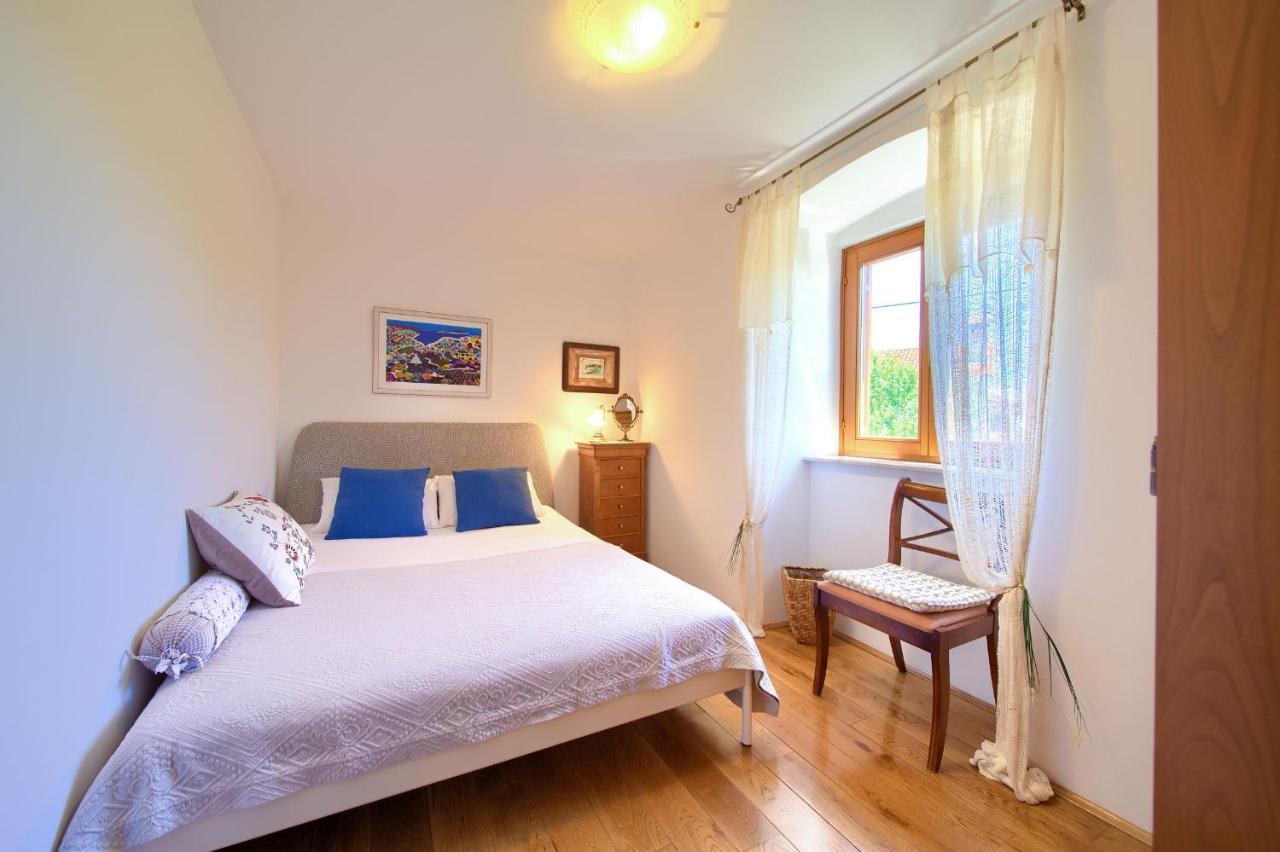 Holiday Home Lavanda Kornić Esterno foto