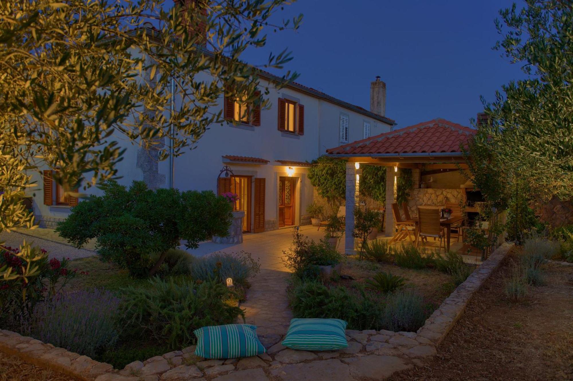 Holiday Home Lavanda Kornić Esterno foto